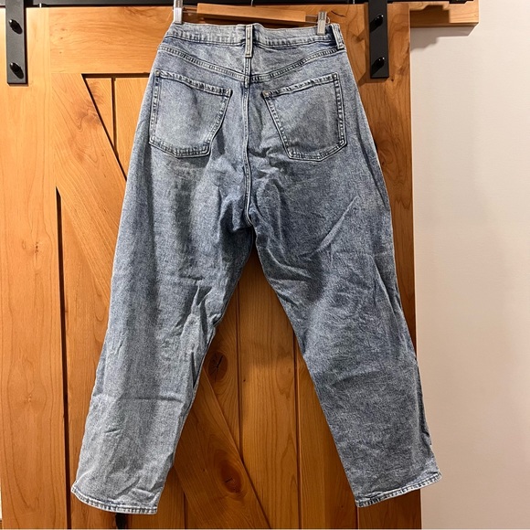 Extra high rise Sky-Hi Straight Jeans - Picture 2 of 3